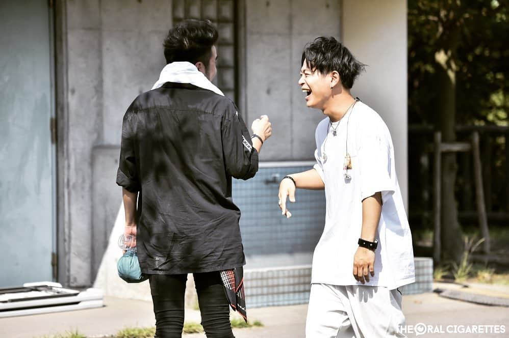 山中拓也さんのインスタグラム写真 - (山中拓也Instagram)「ほんまおもろい。 @kencrossfaith  白と黒。」10月6日 19時41分 - oraltakuya