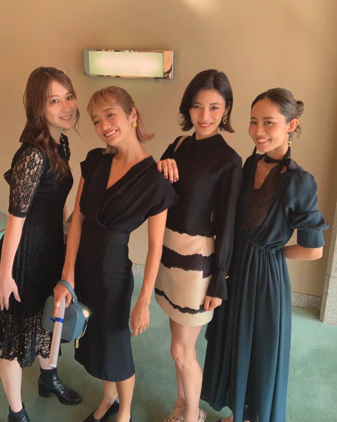muramiさんのインスタグラム写真 - (muramiInstagram)「👰 ・ Aina Happy Wedding💒﻿ 本当におめでとう👏✨✨﻿ すっごく綺麗だったよ💓﻿ 末永くお幸せにね😌💕﻿ ﻿ ﻿ オケージョンコーデについてよくご質問いただくので、写真載せておきます🙋‍♀️﻿ この日は @mieli_invariant のドレスで、﻿ 帰りは長袖ニットとライダースで丁度いいくらい！  山形は結構寒かったぁ。﻿ ﻿ ﻿ #山形遠征#無事終了#江戸に帰りました#結婚式っていいよね#感動#幸せ#💓﻿ #結婚式コーデ#オケージョンコーデ#オケージョンドレス﻿#山形#天童市#結婚式」10月6日 19時43分 - murami_716