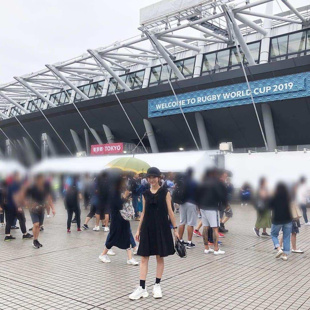 木本泉さんのインスタグラム写真 - (木本泉Instagram)「-﻿ ラグビーワールドカップへ🏉﻿ ﻿ ニュージーランド🇳🇿vsナミビア🇳🇦﻿ ﻿ 大学時代にNZのホームステイ先の家族がずっとテレビで観戦していて、よく一緒に観たなぁと懐かしく、さすが世界一のNZ！﻿ 強い！！！﻿ ﻿ 楽しすぎました😊😊😊﻿ ﻿ ﻿ #ラグビーワールドカップ﻿」10月6日 19時54分 - izumikimoto