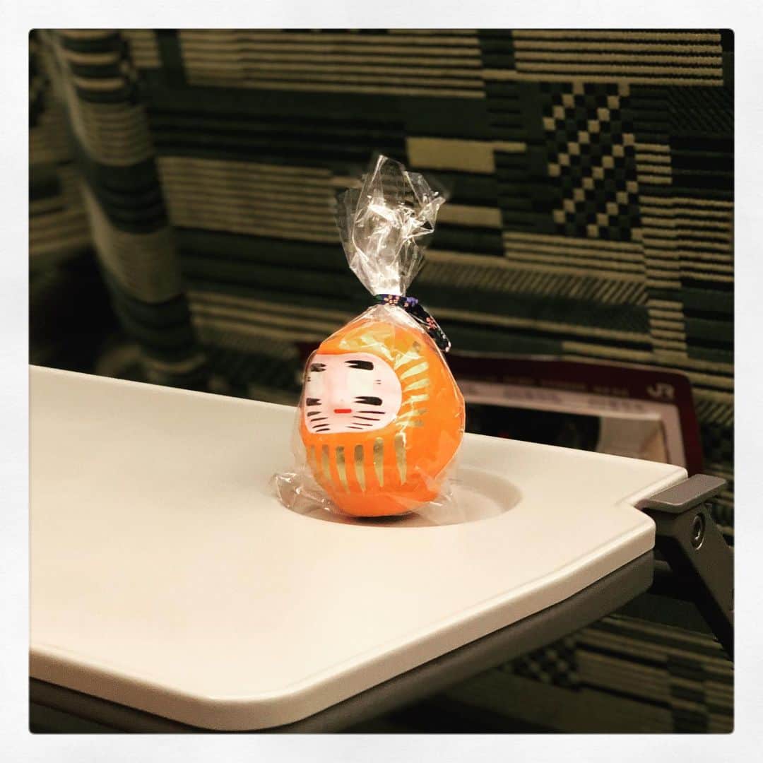 北山陽一のインスタグラム：「「オレンジありました！リーダーが買ってくれました！」って、やすが渡してくれました。塗らなくて済んで良かった！」