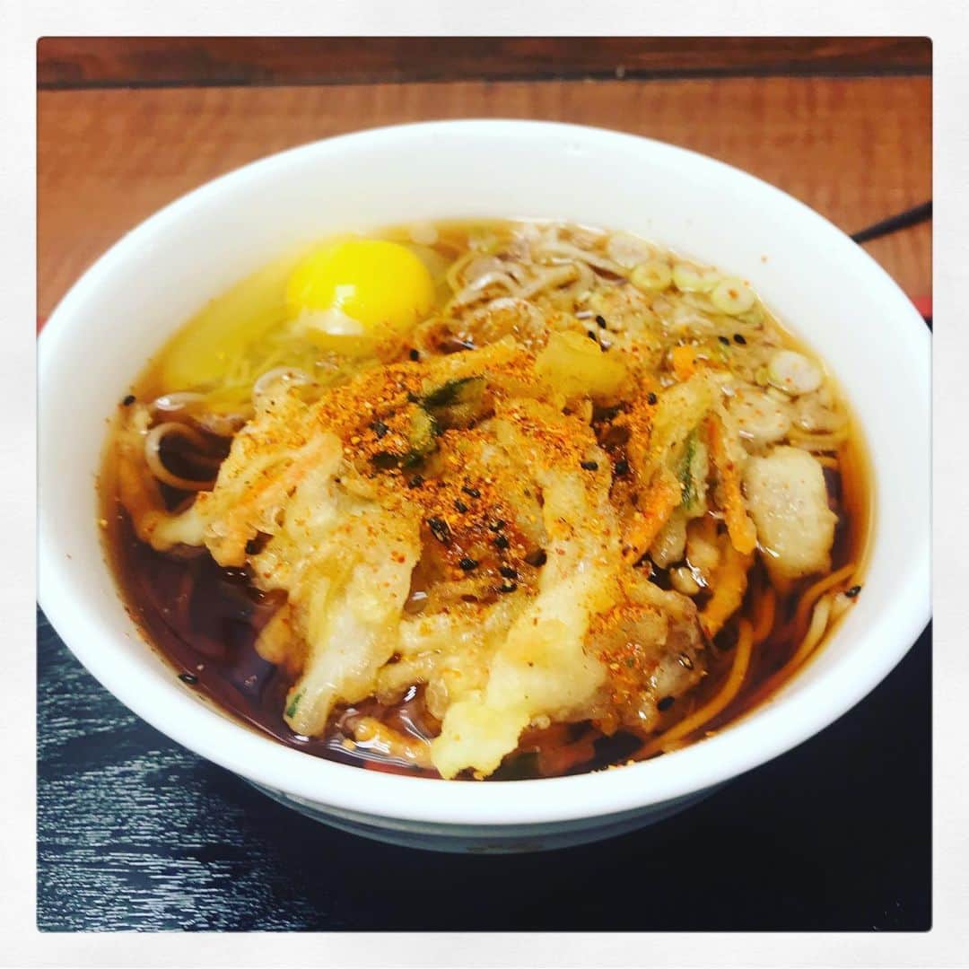 北山陽一のインスタグラム：「時間がなくても食うのよ。お腹減ってなくてもねw」