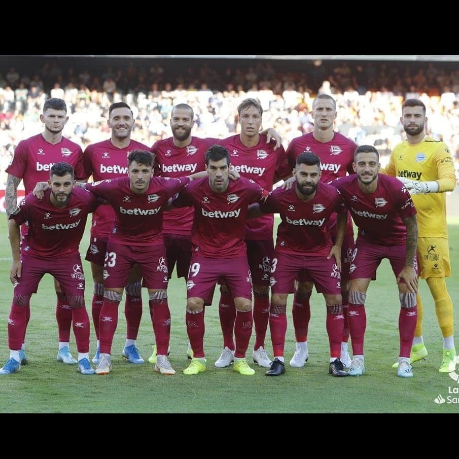 ルーカス・ペレスさんのインスタグラム写真 - (ルーカス・ペレスInstagram)「Triste por el resultado, pero orgulloso del trabajo del equipo. Esta es la línea a seguir. ¡Vamos equipo! 👊🏻⚽ #GoazenGlorioso」10月6日 20時39分 - 10lp