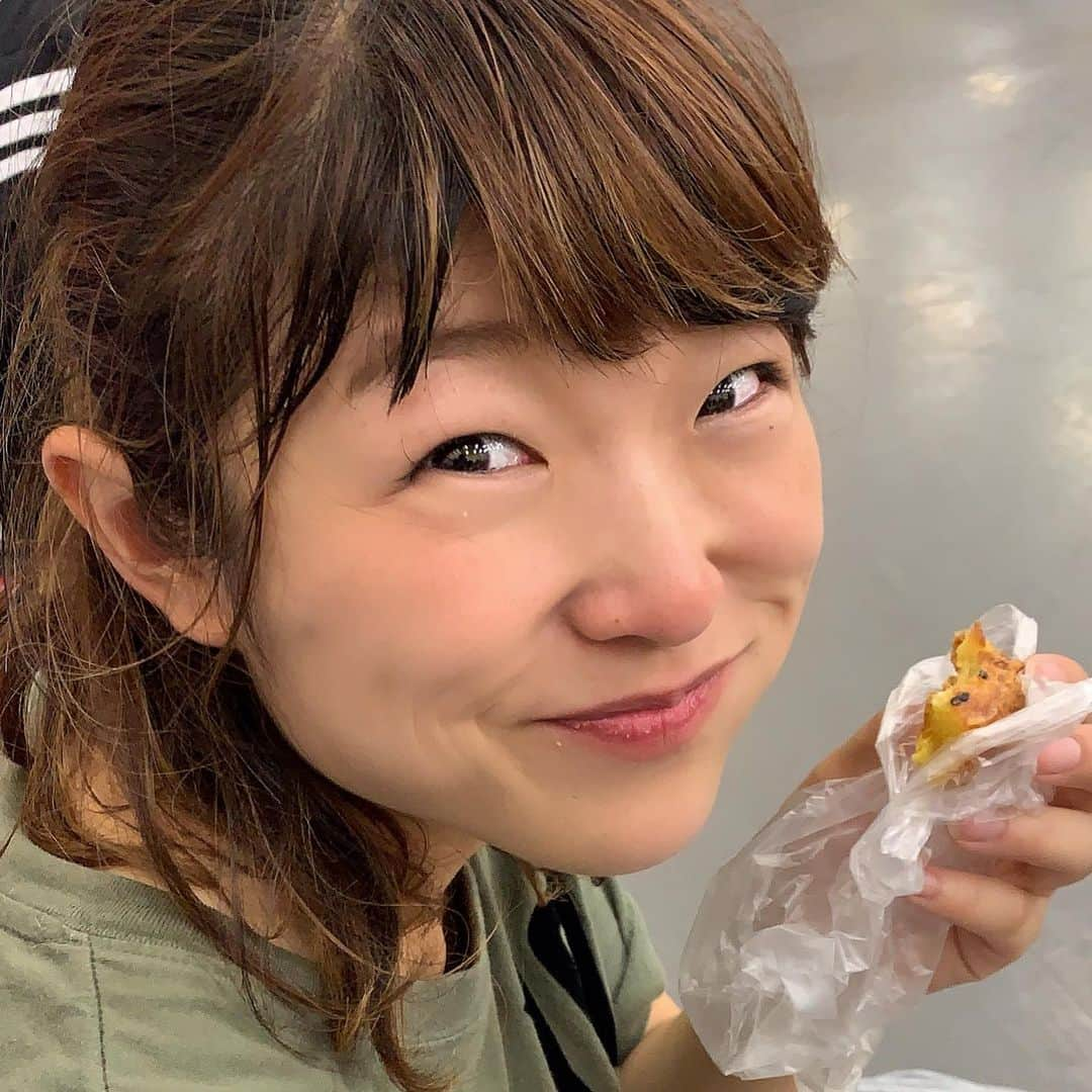 矢島舞美さんのインスタグラム写真 - (矢島舞美Instagram)「. #舞台#フラガール の稽古場は もぐガールたちがいっぱい(*´꒳`*) 休憩の度に女子たちがもぐもぐもぐもぐ…♡ みんな可愛らしいもの食べてるんだけど、最後の美佳子ちゃんだけ、サバ食べてた！笑 . . #三橋観月#尾崎明日香#富田望生#秋谷百音#福島雪菜#相吉澤栞音#古田小夏#朝倉ふゆな#吉田美佳子」10月6日 20時50分 - maimiyajima_official_uf