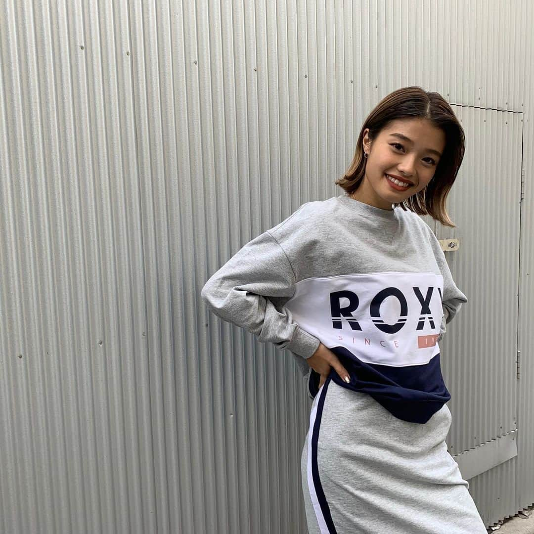 ROXY JAPANさんのインスタグラム写真 - (ROXY JAPANInstagram)「RETRO SPORTS 懐かしいようなカラーリングのスエットセットアップ。」10月6日 21時15分 - roxyjapan