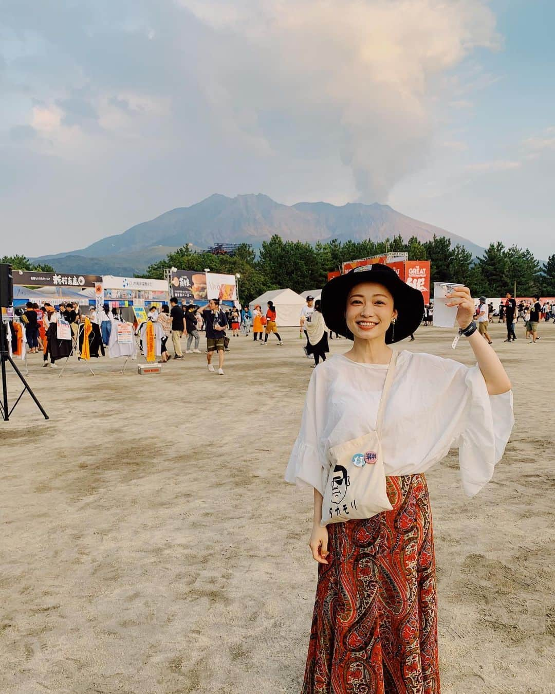 西田あいさんのインスタグラム写真 - (西田あいInstagram)「ヘス！ ・ ・ ・ THE GREAT SATSUMANIAN HESTIVAL 2019 ・ ・ ・ #gsh19 #桜島 #kagoshima #最高 #来年絶対出たい #薩摩大使#shochu #焼酎 #焼酎アドバイザー #instaselfie #selfie #portrait #fes #festival #ニシアイアート」10月6日 22時02分 - nishidaai