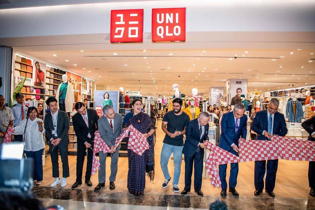 ユニクロさんのインスタグラム写真 - (ユニクロInstagram)「🎊Celebrate with us🎊 New UNIQLO Store opens in Delhi at Ambience Malls✈️ #uniqloindia #UNIQLO #LifeWear @uniqloin」10月7日 7時52分 - uniqlo