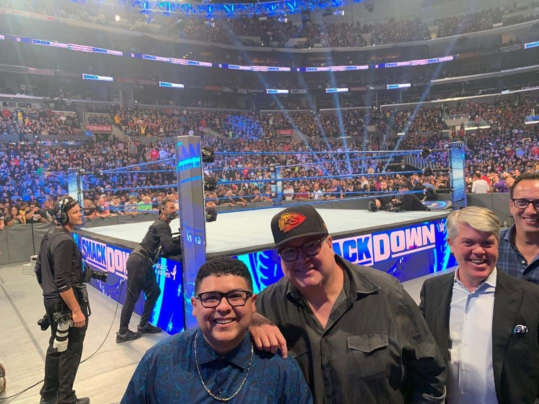 リコ・ロドリゲスさんのインスタグラム写真 - (リコ・ロドリゲスInstagram)「One can never post to much from Friday Night Smackdown 💪🏽🔥 #WWE」10月7日 7時54分 - starringrico