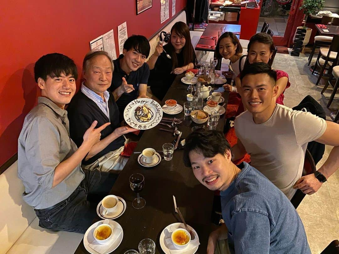 柴田嶺さんのインスタグラム写真 - (柴田嶺Instagram)「チーム豊先生の誕生会やっと開催出来ましたー🎉 これからも宜しくお願いします✨✨✨ #team#skate#birthdayparty#coach#french」10月7日 0時33分 - ryo_shibata_skate