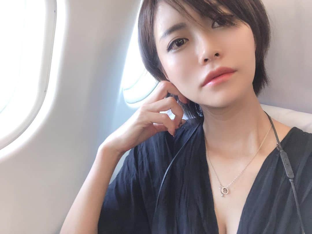 叶恵まそらさんのインスタグラム写真 - (叶恵まそらInstagram)「✈️ 君は君らしく生きて行く自由があるんだ  大人たちに支配されるな  初めからそうあきらめてしまったら  僕らは何のために生まれたのか」10月7日 1時23分 - kanaemasora