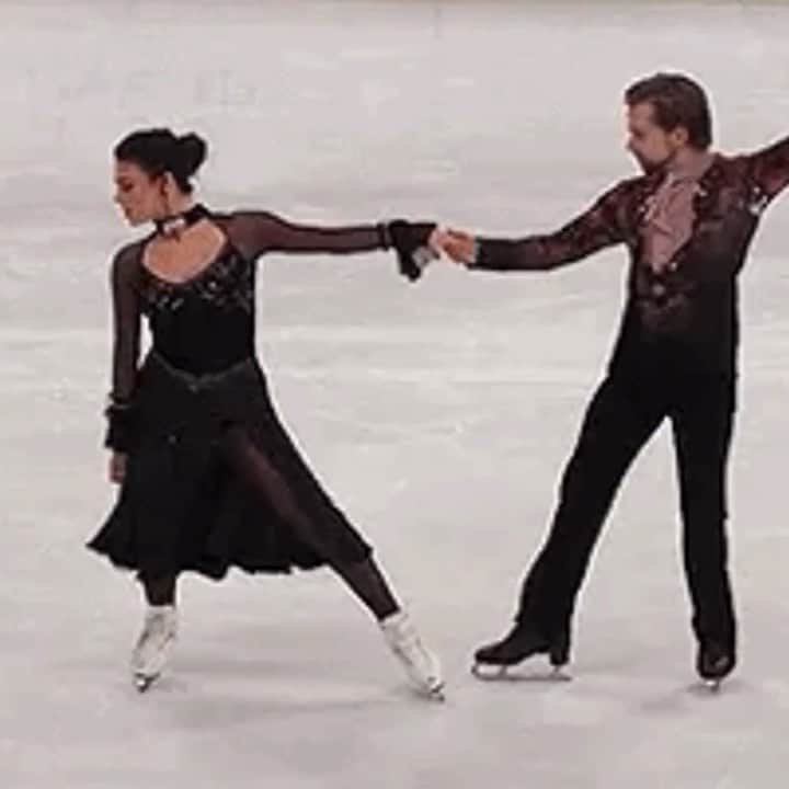 ジャン＝リュック・ベイカーのインスタグラム：「Shall we dance? @kait_hawayek  #hawayekbaker #jeanlucbaker #icedance #teamusa #beethovens5th #marieantoinette #flamenco #fusion」