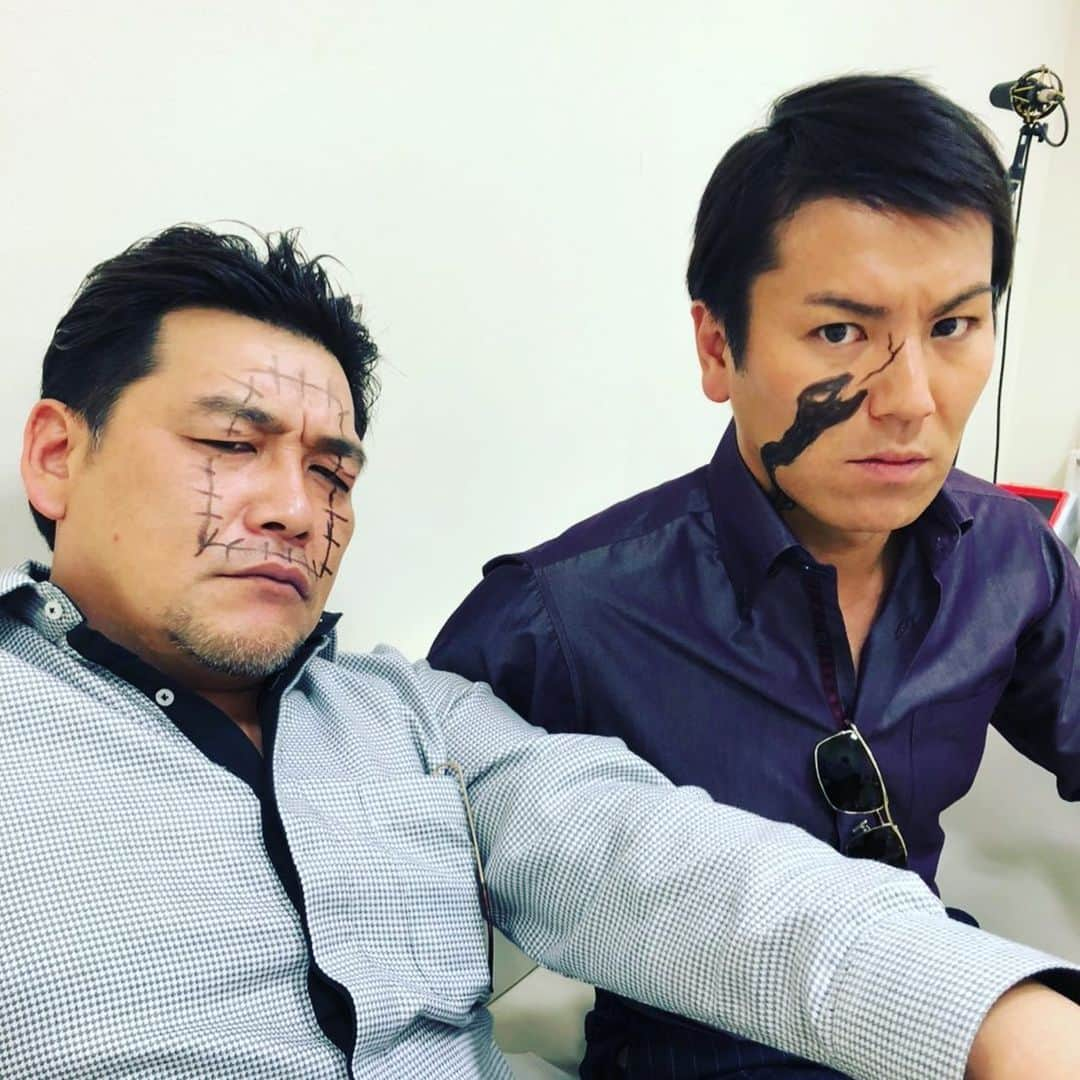 狩野英孝さんのインスタグラム写真 - (狩野英孝Instagram)「俺たちタトゥー入れたんで。。 銭湯やプール行けないやw。。 #東北魂 #コント」10月7日 2時38分 - kano9x