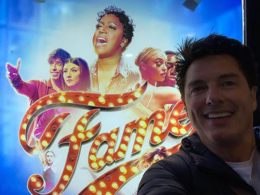 ジョン・バロウマンさんのインスタグラム写真 - (ジョン・バロウマンInstagram)「I (Big Fash ) am seeing @keithjackofficial (Wee Fash) in @famemusicaluk in the #westend tonight. Also get to hear (Muscle Morgan) @morganjackson2405 sing on stage tonight. Quite a few other people in the show I have worked with over the years. Should be a fun night. #fabulous jb @mica_paris_soul」10月7日 2時46分 - johnscotbarrowman