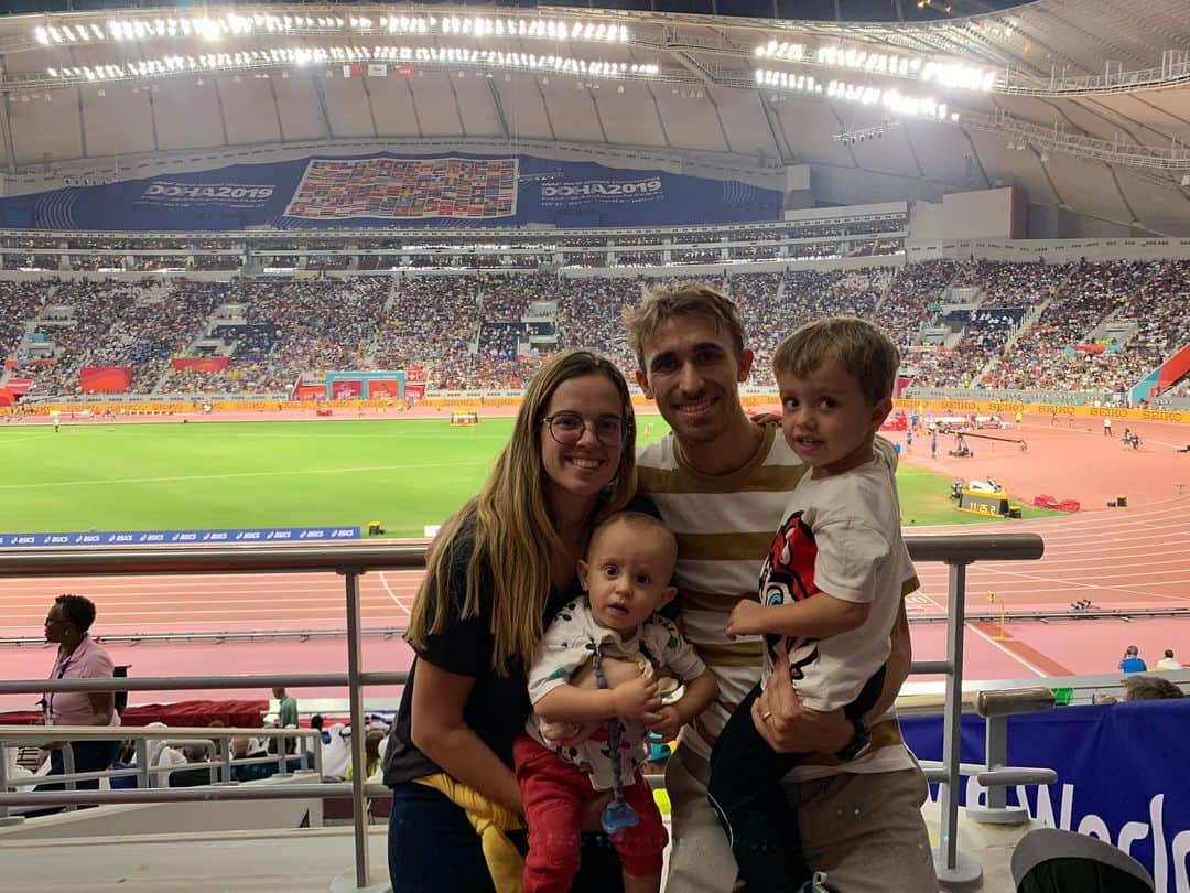マルク・ムニエッサのインスタグラム：「Great experience at the World Athletics Championships🏃🏽‍♂️🏃🏽‍♀️🇶🇦#doha2019」