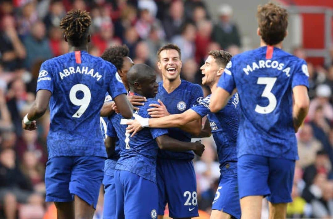 エンゴロ・カンテのインスタグラム：「Good week 🙂👍🏽 🔵🔵 #cfc」