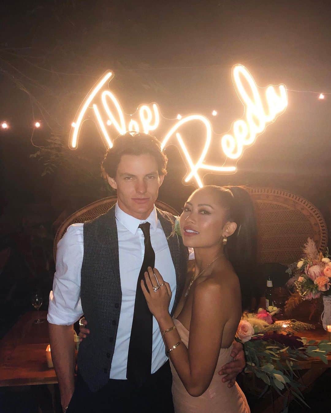 エイミー・ファムのインスタグラム：「99% of the time we’re in sweats and slides so this is the other 1% 👫 thank you to #thereeds @johnnyreed_ @thekingsrose for letting us be apart of your beautiful celebration 🥰❤️」