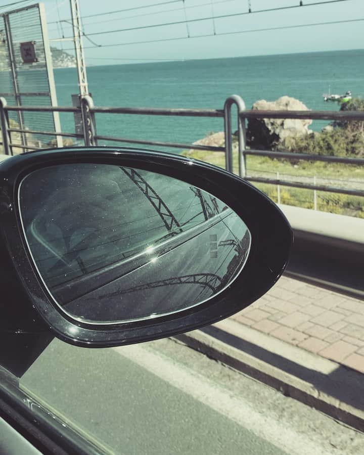 マリア・シャラポワのインスタグラム：「Hope everyone had a good weekend 👋🏼☀️🤓」