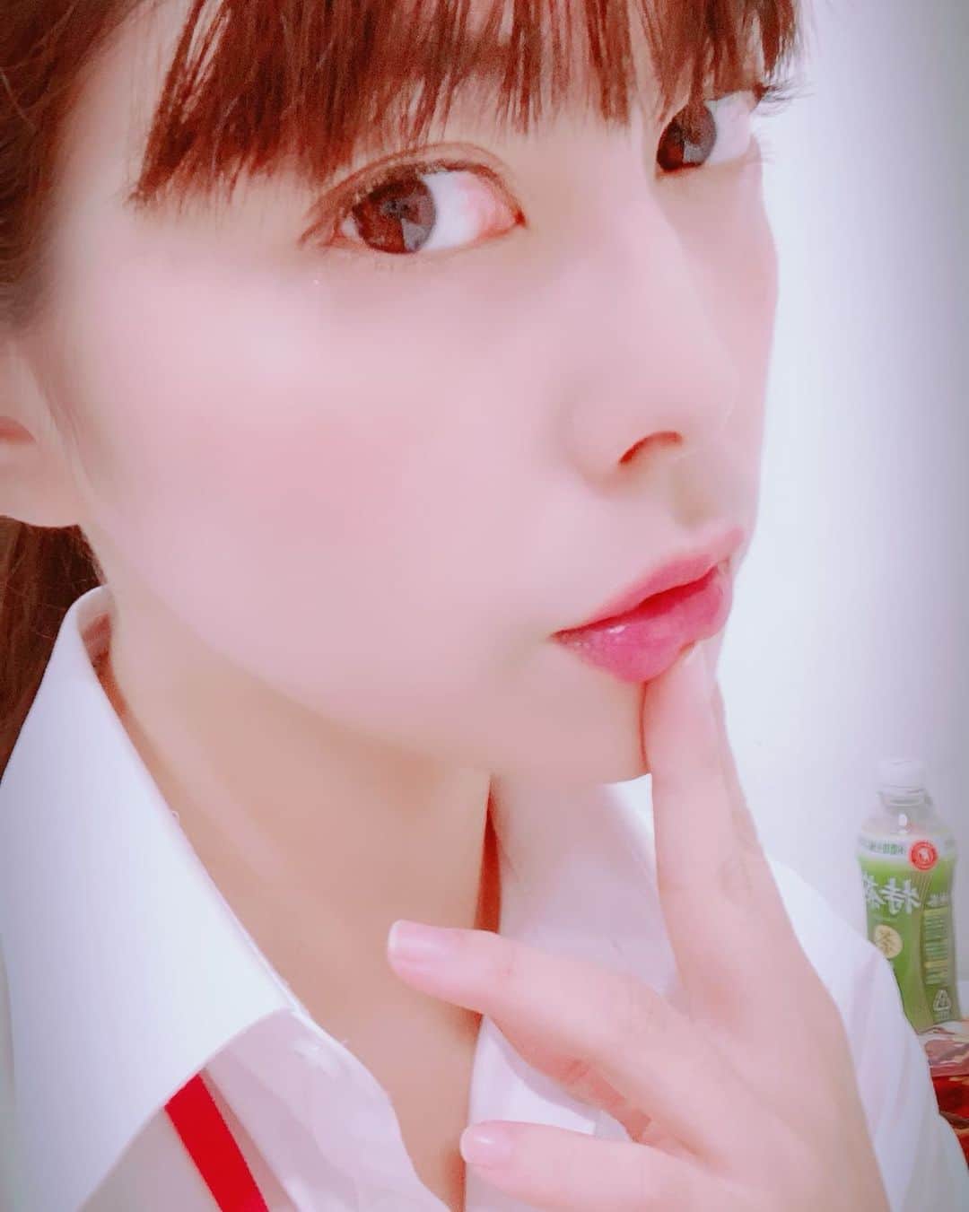 卯水咲流さんのインスタグラム写真 - (卯水咲流Instagram)「実は手前側のまつ毛、半分ないんです。 事故です。 知らないうちに剃ってました😭😭😭」10月7日 17時58分 - saryu_usui