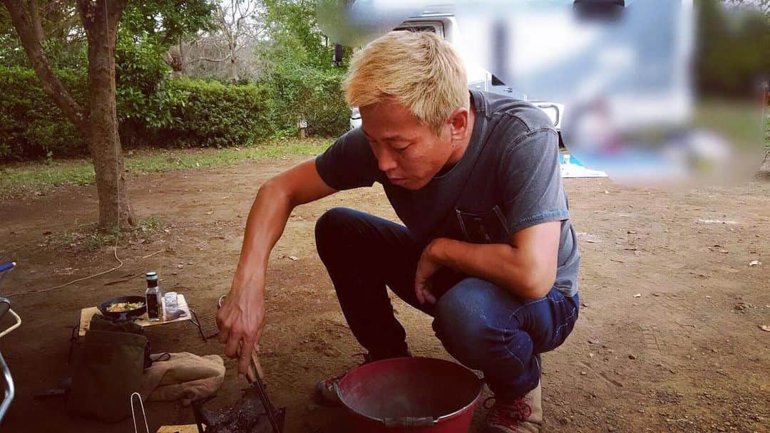 じゅんいちダビッドソンさんのインスタグラム写真 - (じゅんいちダビッドソンInstagram)「No ni imashitakedo nanika? #camp #camping #JDCV」10月7日 18時12分 - 0204junich_davidson_official