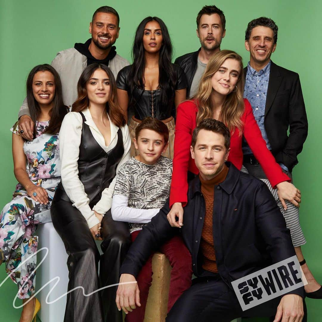 ジョシュア・ダラスさんのインスタグラム写真 - (ジョシュア・ダラスInstagram)「This group. @nbcmanifest Season 2 #nycc #comiccon @newyorkcomiccon」10月7日 9時55分 - joshdallas