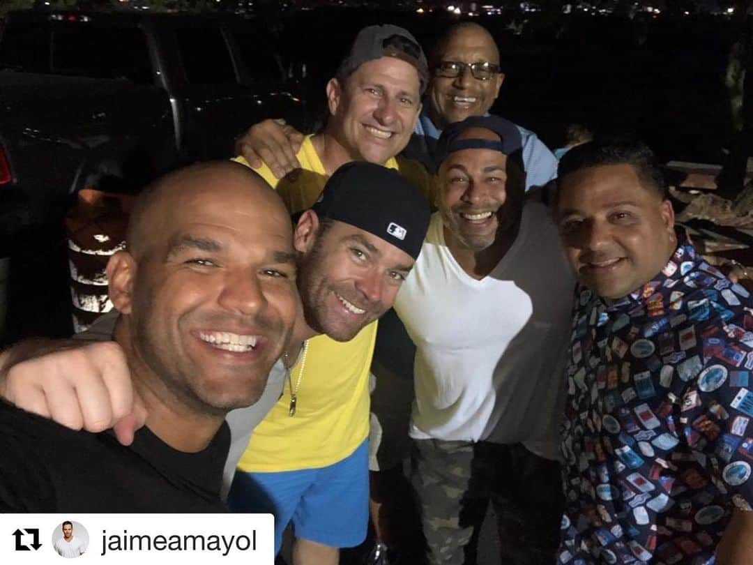 アマウリー・ノラスコさんのインスタグラム写真 - (アマウリー・ノラスコInstagram)「Con los boys! @amaurynolasco @captcarlosbenitez @pucho17d #avio #papo 🙏🏻🔥💪🏻」10月7日 10時15分 - amaurynolasco