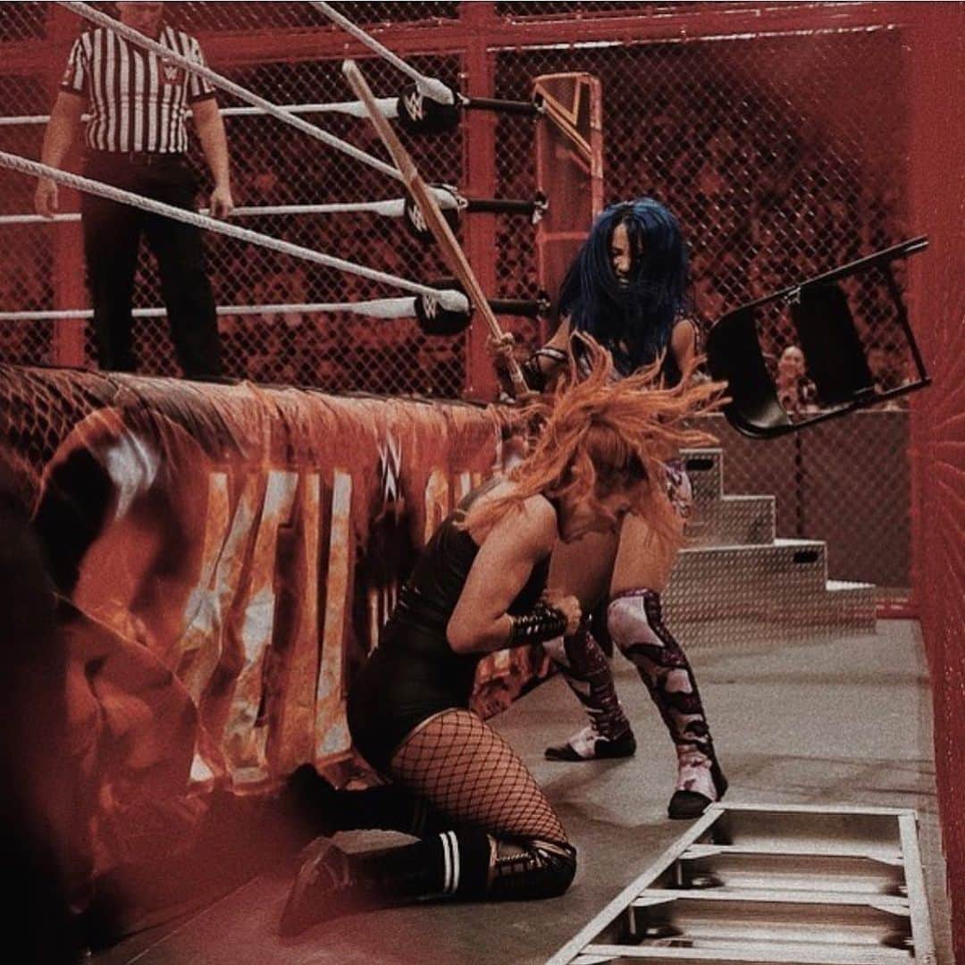 レベッカ・ノックスのインスタグラム：「I called you out, you came and beat the hell out of me. Respect.」