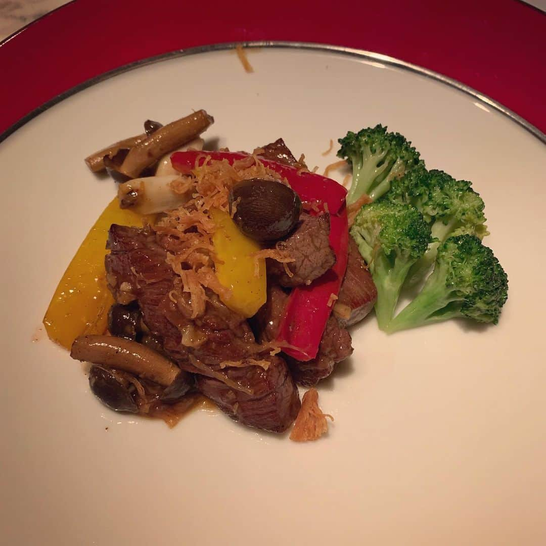 森なな子さんのインスタグラム写真 - (森なな子Instagram)「美味しいもの食べると無条件で幸せになれる.. #heifungterrace #起鳳臺」10月7日 11時37分 - nanako.m1988