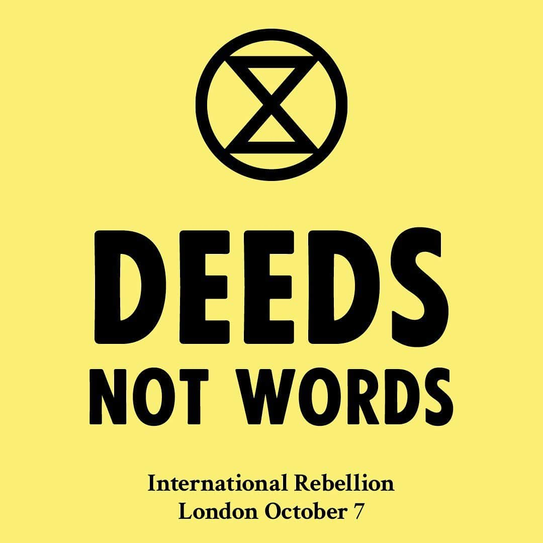 カーラ・デルヴィーニュさんのインスタグラム写真 - (カーラ・デルヴィーニュInstagram)「#EverybodyNow #ExtinctionRebellion #TheTimeIsNow @extinctionrebellion」10月7日 14時44分 - caradelevingne