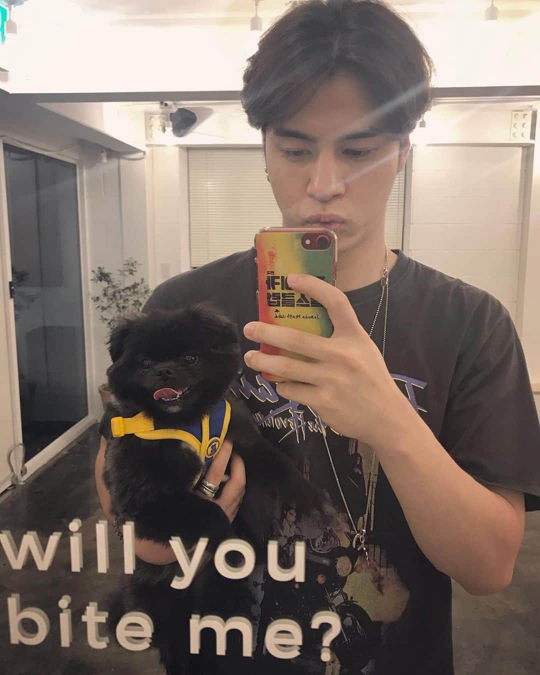 サンミンのインスタグラム：「헤헤 강아지.🐶」