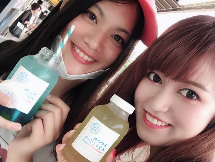 入江綾乃のインスタグラム：「. . . 『シナモロールお空のドリンクスタンド』 すんごい今更だけど笑 シナモンが出してくれる質問に答えるとその日にあったドリンクを出してくれるイベント1回目 ゆうこが一緒に行ってくれました💕 オレンジ色の綺麗な色🧡 さわやかでめっちゃ飲みやすかった！！！ . . . #シナモン #サンリオ #シナモロール #お空のドリンクスタンド #シナモンドリンクスタンド #drink  #followme #写真好きな人と繋がりたい  #photography #photo #ポートレート#写真 #doll #dolly #dolls #被写体 #カメラ #camera #カメラ女子 #撮影 #撮影モデル #カメラマン #かわいくなりたい #声優 #プロレスラー #アクトレスガールズ #プロレス #AWGカラーズ #スポーツ女子」