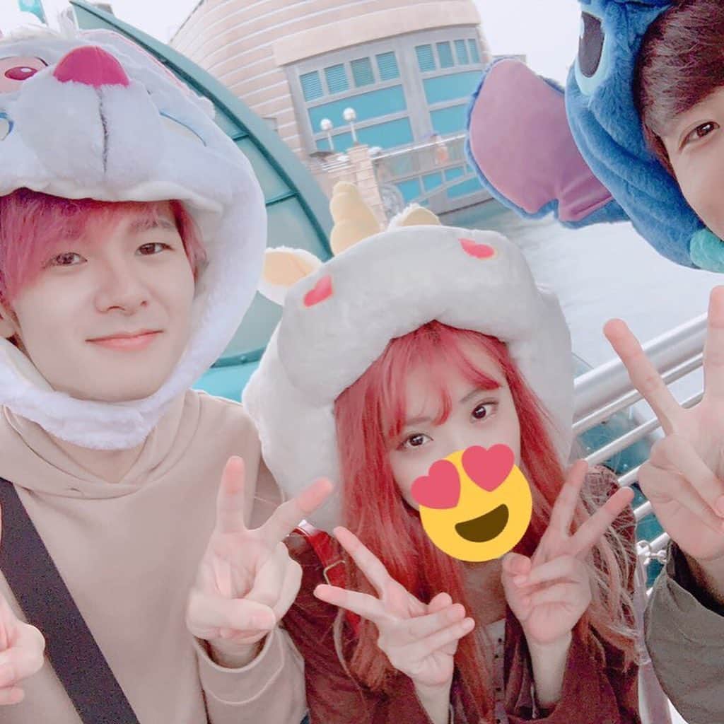 ぷちぷち＜Pのインスタグラム：「りーた、雛子とディズニーシー」