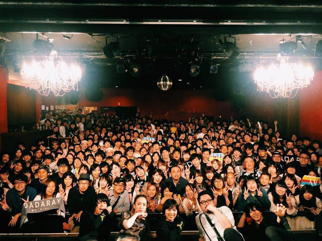 NIKIIEさんのインスタグラム写真 - (NIKIIEInstagram)「Thank you, OSAKA💎 DADARAY東名阪ツアーセミファイナル！ 最高の夜すぎて、余韻に浸りながら東京に戻りました！いつも大っきな愛をありがとう。大阪のみんなのあったかさにいつも泣きそうになっちゃうから、今回はとびきりの笑顔で🌼ほんまにおおきに❤️また会いにくるよXxx」10月7日 16時35分 - nikiiejp