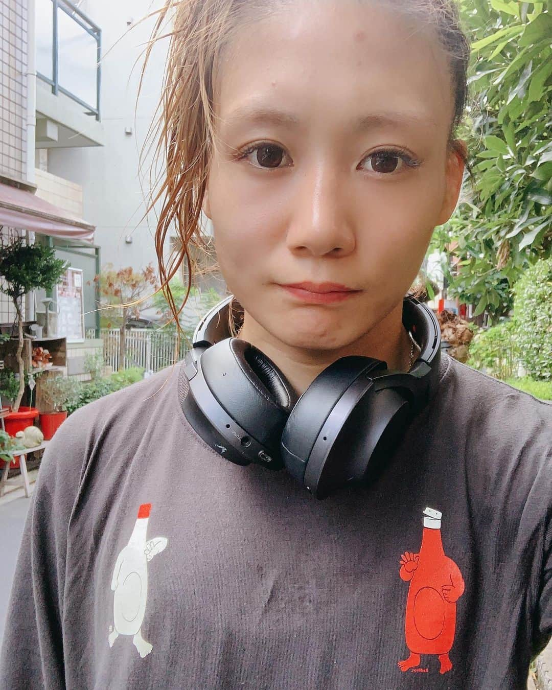 渡辺華奈さんのインスタグラム写真 - (渡辺華奈Instagram)「. 最近は寒くなってきたのでロンTをよく着てます。 みんなに笑われますが私は好きです . #猫 #マヨネーズ #ケチャップ #芋 #かわいい #ださかわ  #Tシャツ #でこっぱち  #ちょんまげ #mma #女子格闘技 #総合格闘技 #柔道 #秋 #筋肉女子」10月7日 16時57分 - kana_0821