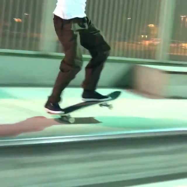 オルタモントのインスタグラム：「Pedal to the metal w/ @ryan_lay & his new pants!! 🏎💨 // 📹: @u1tralord // #CFADC」