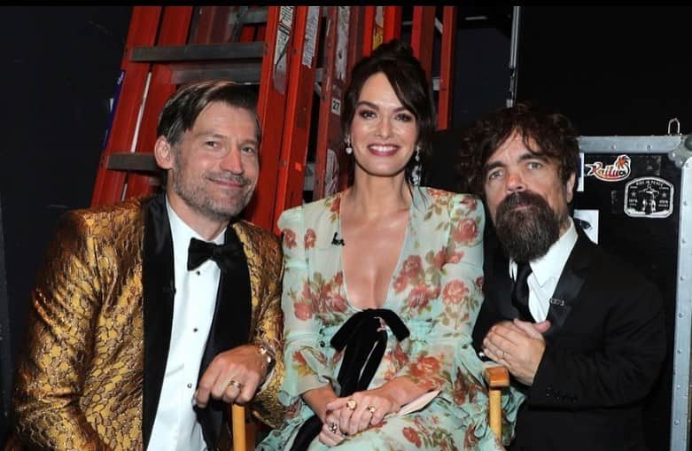 ピーター・ディンクレイジのインスタグラム：「House Lannister 🦁」