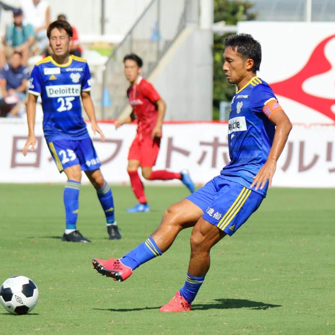 太田康介のインスタグラム：「とにかく前へ！！ 今日からまた頑張ります💪  残り8試合。  みんなで戦います！！ #fc今治  #太田康介」