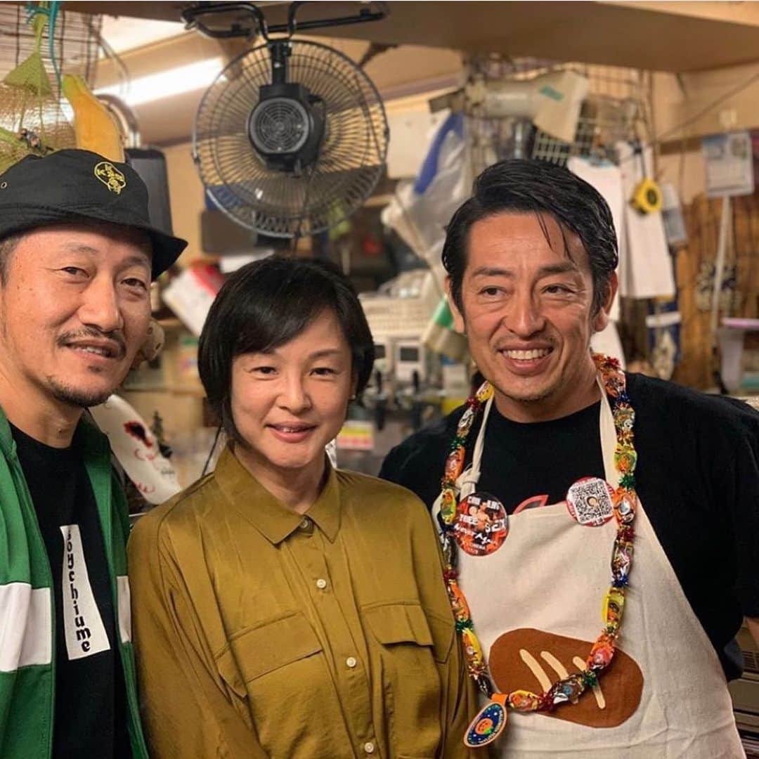 木村圭作さんのインスタグラム写真 - (木村圭作Instagram)「昨晩の#クラフリバー 貰い画像あれやこれや♫ #クラフリ #クラフリ2  #クライングフリーセックス #クライングフリーセックスネバーアゲイン  #積むさおり #岩崎友彦監督  #梅沢壮一監督  #黒沢あすか さん #学大酒場エビス参」10月7日 19時04分 - keisakukimura