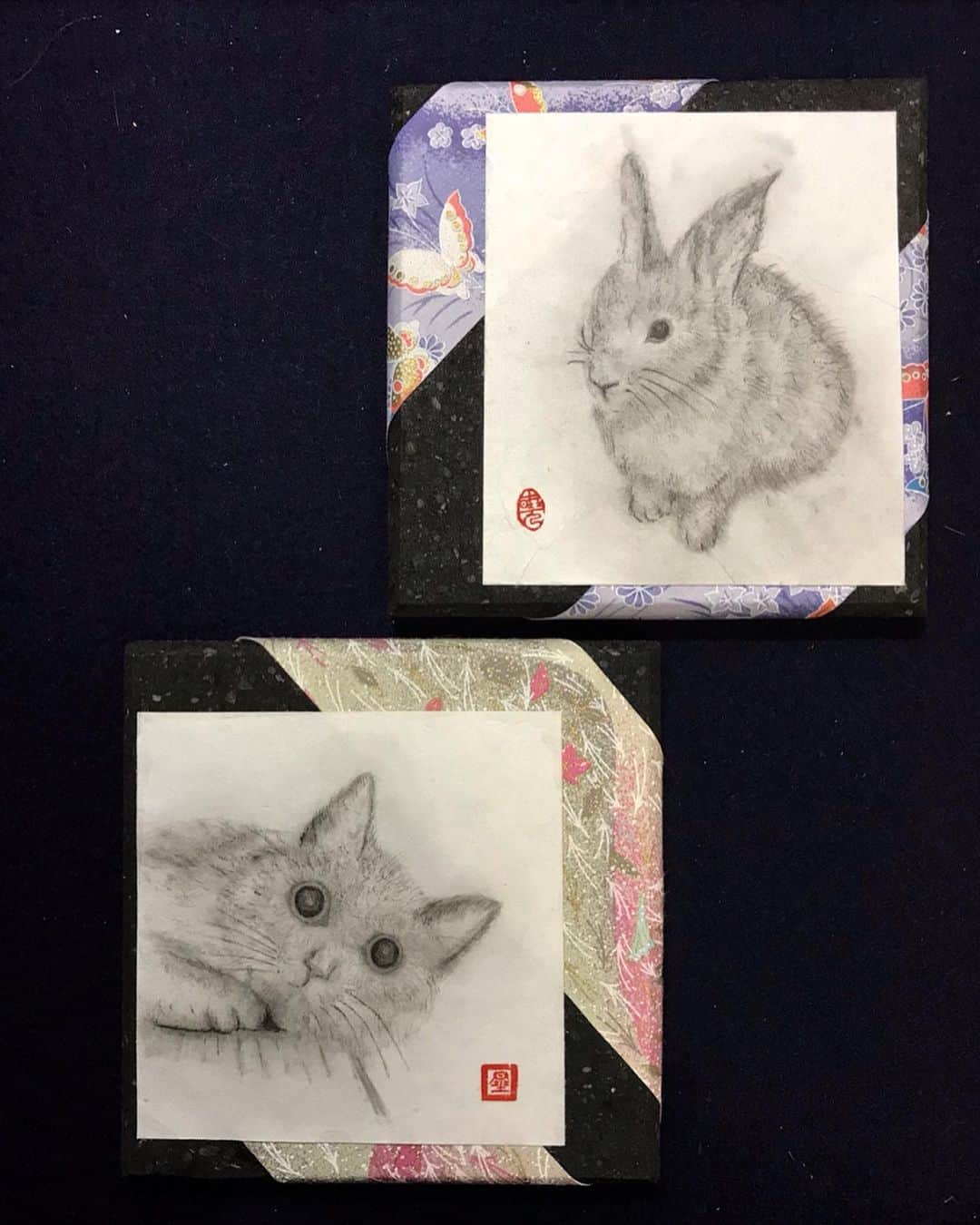 鈴木暁昇さんのインスタグラム写真 - (鈴木暁昇Instagram)「* ◆門下生展覧会・賛助作品 * 【和歌二首と見つめる仔猫と仔兎】を出品しています。 * 10月12日まで東京有楽町・交通会館 エメラルドルームに展示 * I exhibited calligraphy and ink painting works at the exhibition. * ※作品を購入したい方は、私までFacebook又はInstagramよりメッセージ下さい。日本国内のみ。和歌二種作品70,000円（税別）。→完売しました。仔猫と仔兎も完売しております。 * *** *** *** *** *** *** ◆11月開講 鈴木曉昇通信基礎講座・新規受講生募集✨ * ◆11月開講 鈴木曉昇基礎クラス・新規受講生募集✨ * 詳しい内容はホームページに記載しております。申し込みはメッセージかホームページ問い合わせより受付致します。 * 🔎鈴木曉昇 🔎鈴木曉昇 書芸教室 * #書道 #鈴木曉昇 #和 #wabisabi #calligraphy #筆文字 #artistic #硬筆 #ペン字 #beautiful #chinesecalligraphy #japanesecalligraphy #墨 #sumi #書法 #japan #手書き #美文字 #手書きツイート #オリンピック #Olympic #japaneseculture #日本 #chineseculture #書道パフォーマンス」10月7日 19時10分 - gyousyou_suzuki