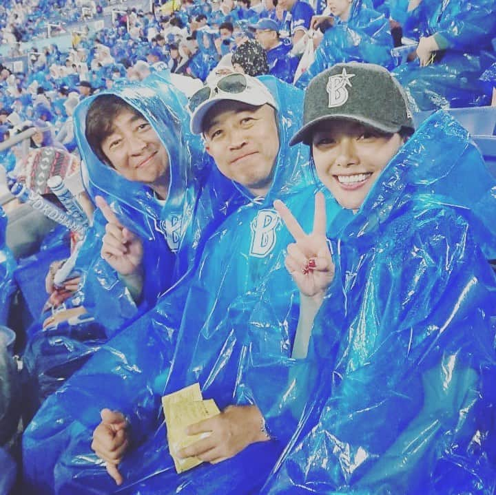 相川七瀬さんのインスタグラム写真 - (相川七瀬Instagram)「今日は雨の横浜スタジアム！！絶対勝つぞベイスターズ😊  #ベイスターズ #横浜スタジアム」10月7日 19時22分 - nanasecat