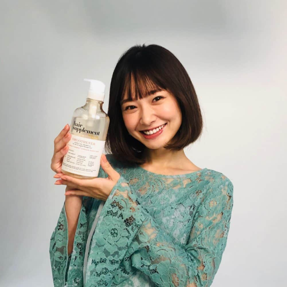 VOCE編集部さんのインスタグラム写真 - (VOCE編集部Instagram)「LUXから本日10/7新発売のヘアケア商品、﻿ ヘアサプリが登場‼️﻿ ﻿ ﻿ ﻿ 西川瑞希ちゃんが出演する﻿ VOCE1月号の撮影現場を、チラッと先出し👀﻿ ﻿ ﻿ ﻿ 自称香りフェチの瑞希をも虜にした、﻿ 爽やかでここちの良い香りと、使用感に期待値MAXです❤️﻿ ﻿ ﻿ ﻿ 詳しくは、VOCE1月号の誌面を見てねー✨﻿ ﻿ 編集部B﻿ ﻿ ﻿ ﻿ #LUX﻿ #ラックス﻿ #ヘアサプリ﻿ #ヘアケア﻿ #西川瑞希﻿ #VOCEST﻿ #pr」10月7日 19時49分 - vocemagazine