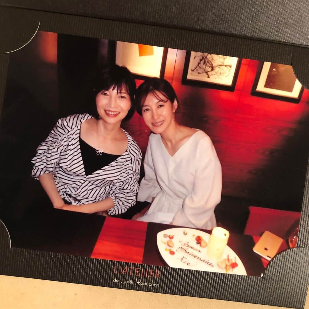 行正り香さんのインスタグラム写真 - (行正り香Instagram)「本日はりえちゃんとごはんでした。好きなもの、好きな塩加減、好きな温泉が同じというのは、素敵な、稀有な、そして有難いことです。 @rie_tomosaka_official #ともさかりえちゃん#rikayukimasa #行正り香」10月7日 21時28分 - rikayukimasa