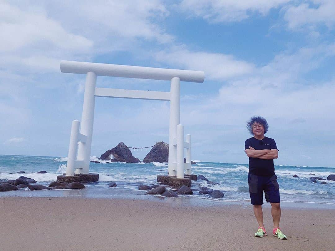 中村優さんのインスタグラム写真 - (中村優Instagram)「NHK総合(九州沖縄地方) 「Run!Run!九州沖縄」10/25金曜日　午後7:30〜7:55 福岡県糸島市を、脳科学者の茂木健一郎さんと旅ラン👨‍🏫🏃‍♀️✨糸島ほんとに自然が豊かで素敵なところでした！ 九州沖縄の方はぜひご覧ください🧚‍♀️ #九州#沖縄#福岡#糸島#二見ヶ浦」10月7日 22時22分 - nkmr_yu