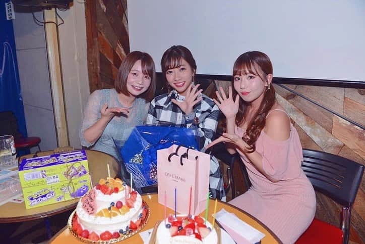 大貫彩香さんのインスタグラム写真 - (大貫彩香Instagram)「birthdayevent🎂✨ ファンの皆さんにお祝いしてもらいとても幸せな時間を過ごしました☺️💖 駆けつけてくれた方も声をかけてくれる方にも感謝の気持ちでいっぱいです。 わたし、これからも頑張れます。 ゲストに真奈ちゃん、日野麻衣ちゃんが来てくれました🥰かわいい💕 幸せ者です。ありがとう！！！🌸」10月7日 22時41分 - sayaka_oonuki