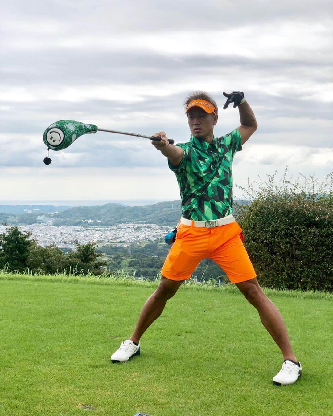城戸康裕さんのインスタグラム写真 - (城戸康裕Instagram)「ここ最近のゴルフウェアをまとめて⛳️😄 ・ よし、来年はイケてるオリジナルゴルフウェアを作るか😆👍 ・ #早く90切らなきゃヤバい😭 #golfwear #ゴルフウェア  #golf #ゴルフ @diviner_official」10月7日 23時23分 - yasuhiro.kido