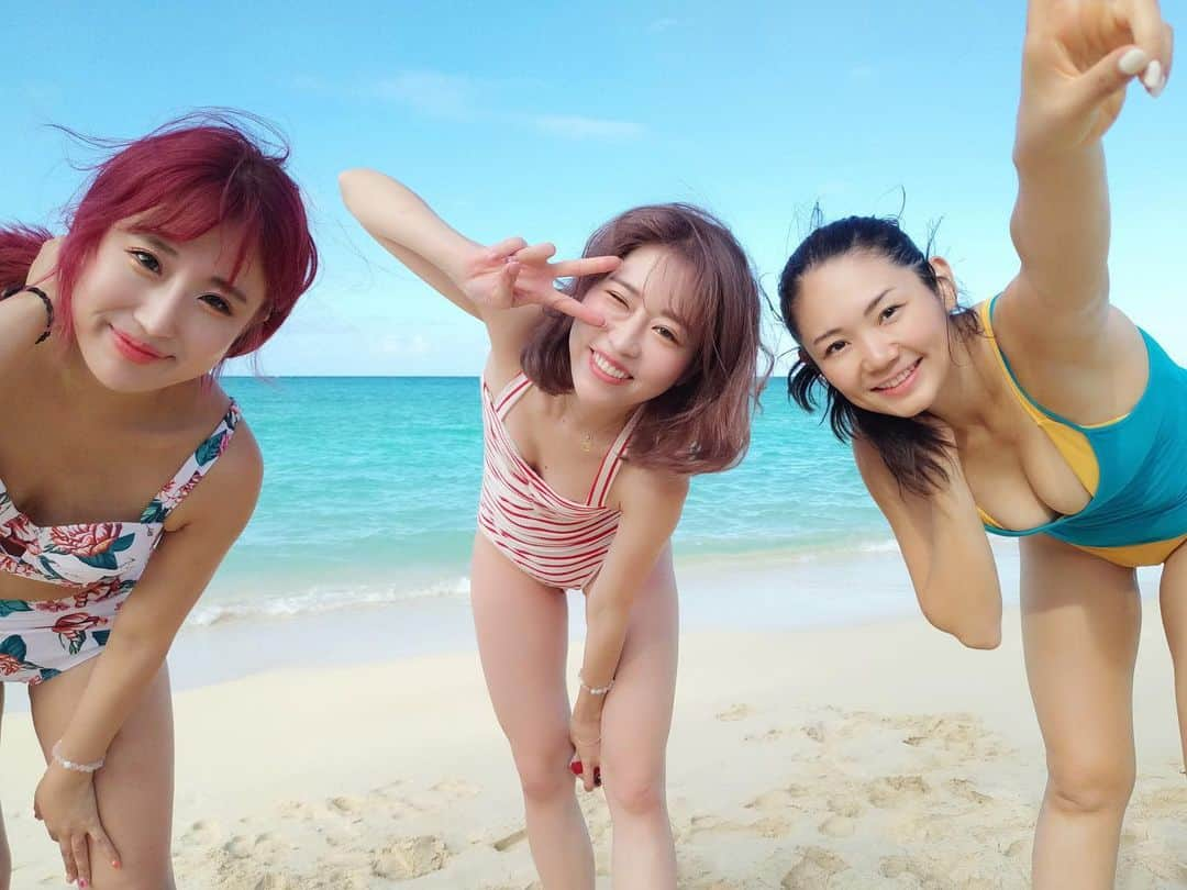 Ayanoさんのインスタグラム写真 - (AyanoInstagram)「🤙🌺🏖﻿ ﻿ I miss my crazy&lovely friends Miki and Hikono already🥺﻿ ﻿ ひったくりに殴られたりトラブル続きで「もうハワイ二度と来たくない😫」と思ったけど、今思うと結構楽しかったかも🤣🤙🌺﻿ ﻿ 早くもミキちゃんとひこ乃ちゃんロス🥺﻿ 2人のインスタに投稿する1枚の写真にかける情熱に衝撃と刺激をもらいました﻿🤩カメラが凄いスマホを伝えるためにますます取材のお仕事頑張れそう💪 ﻿ #beautyplushawaii #MeituPic #MeituT9 #美图手机 #美图T9 #Selfie #自拍神器 #theroyalhawaiian #royalhawaiian #royalhawaiianhotel #ロイヤルハワイアン #ロイヤルハワイアンホテル #ハワイ #ハワイ旅行 #ハワイ旅行2019」10月8日 0時28分 - ayanotdo