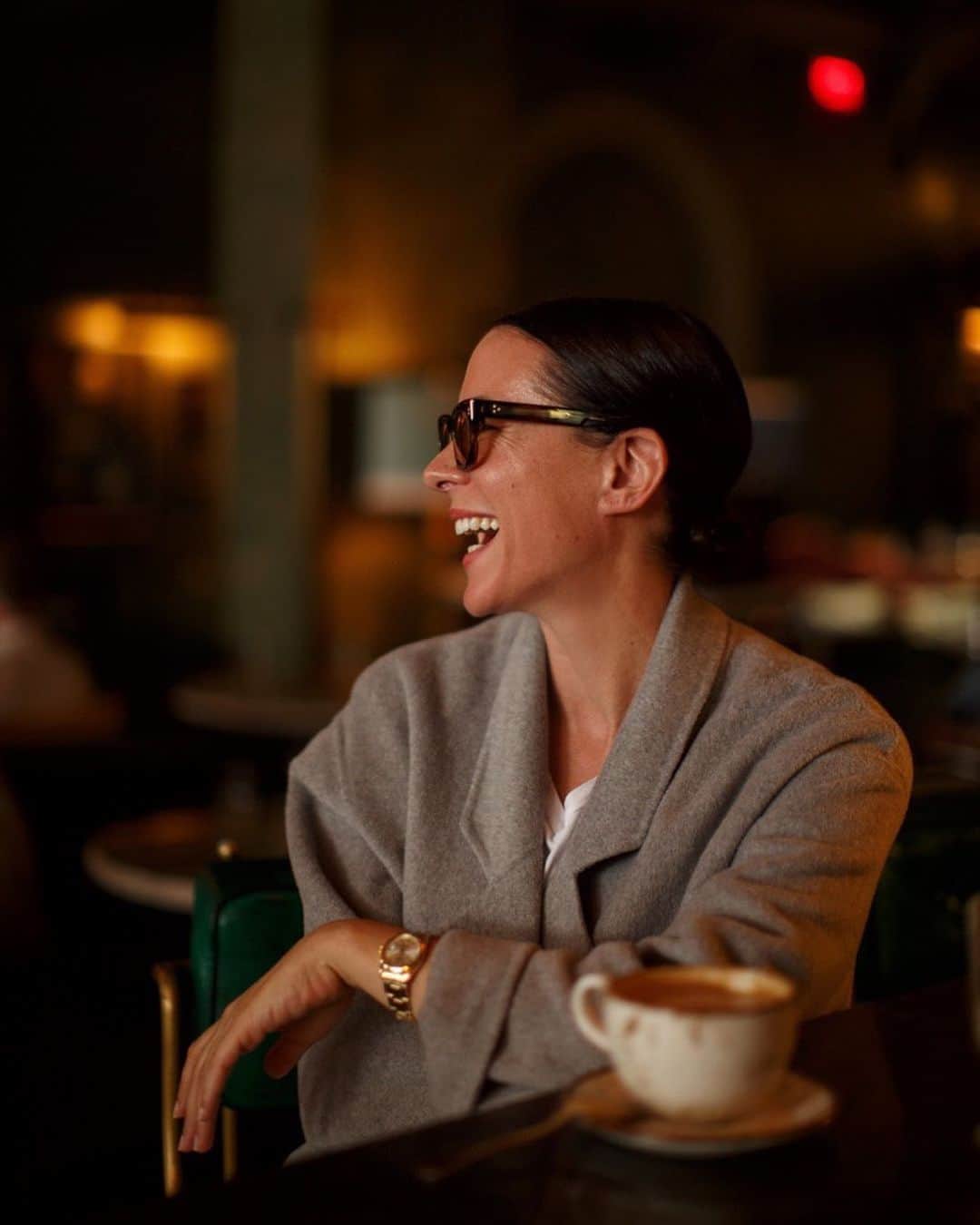 ギャランス・ドレのインスタグラム：「Doing my favorite thing in life : laughing.  And drinking coffee. Happy Monday!!! . . . Photo @the.bogdana」
