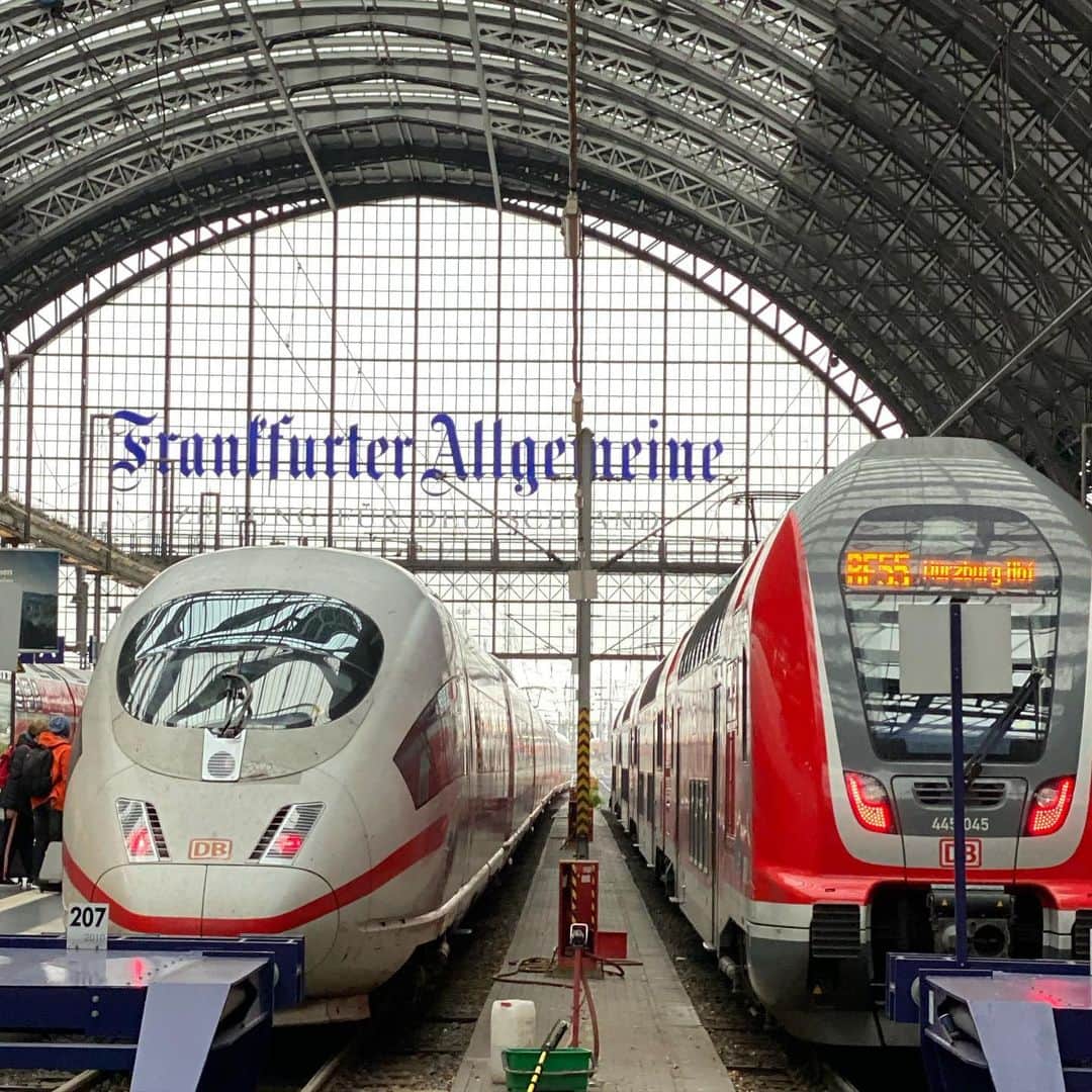 Jules Jordanのインスタグラム：「Back in Deutschland ! 🇩🇪」