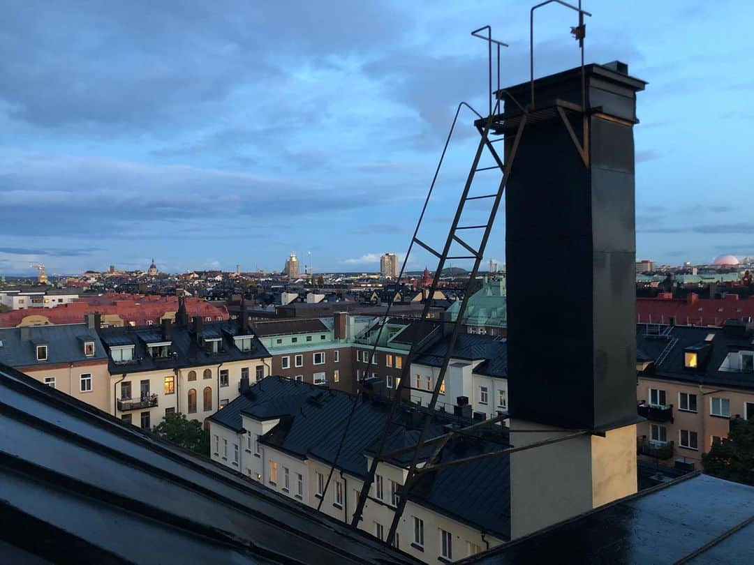 高橋壮也さんのインスタグラム写真 - (高橋壮也Instagram)「In Stockholm 🇸🇪 I love that city but it’s too cold  I was supposed to assimilate this environment  But it doesn’t go my way so far. Because what I mean that it’s colder then I thought 😂😂 ストックホルムは何回か行きましたが本当に良いところだなぁ 魔女の宅急便好きの僕からすると、たまらない町😂」10月8日 1時35分 - soya.takahashi3