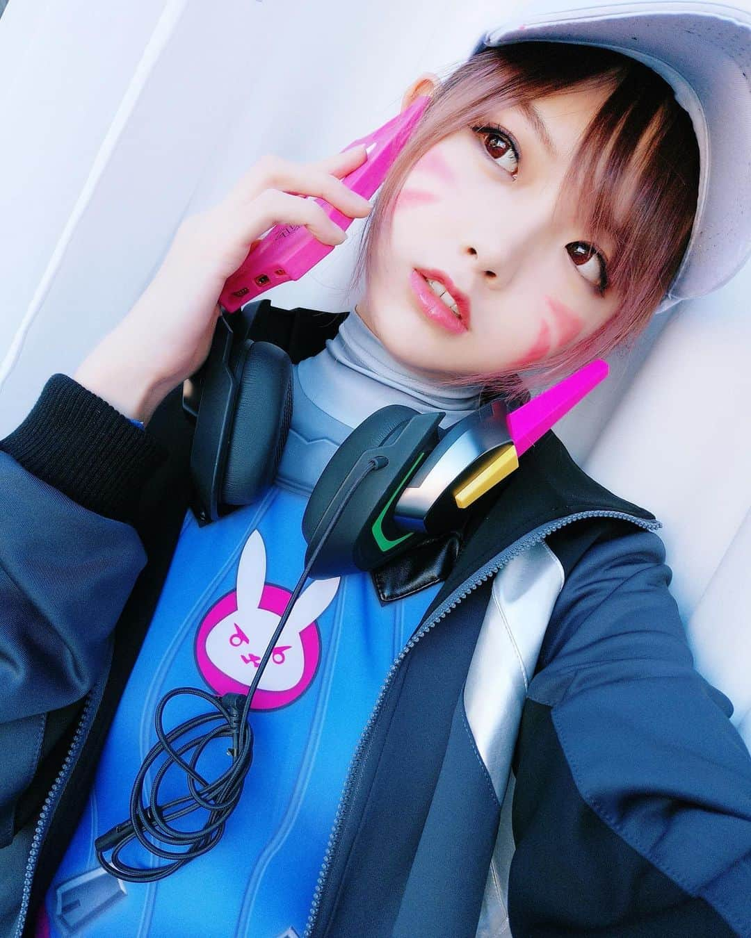 樱群さんのインスタグラム写真 - (樱群Instagram)「Time to raise my apm! #dvacosplay #dva #overwatch」10月8日 12時41分 - sakura.gun