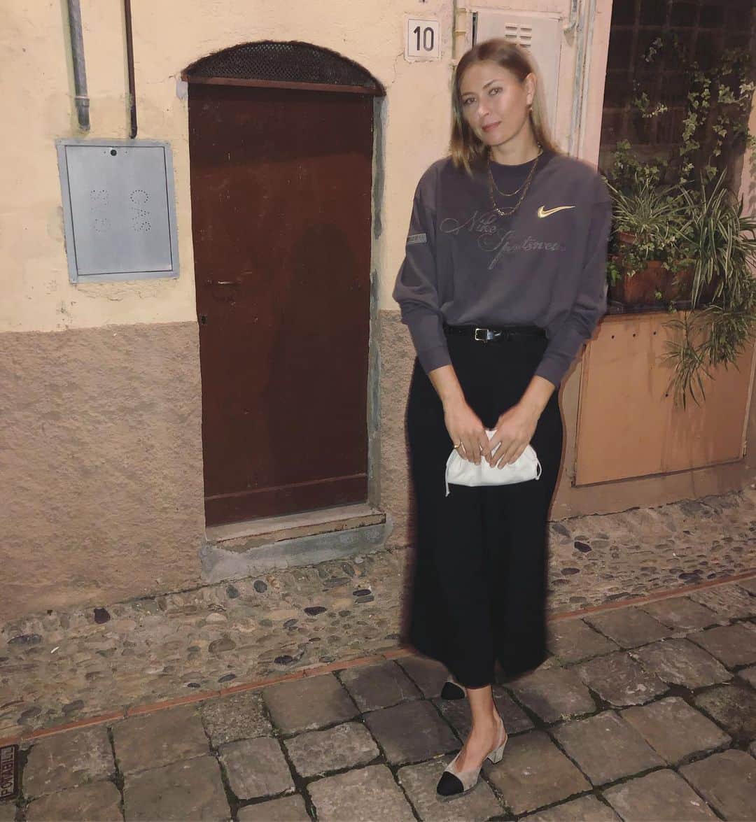 マリア・シャラポワのインスタグラム：「On that occasional date night ✨🌙」