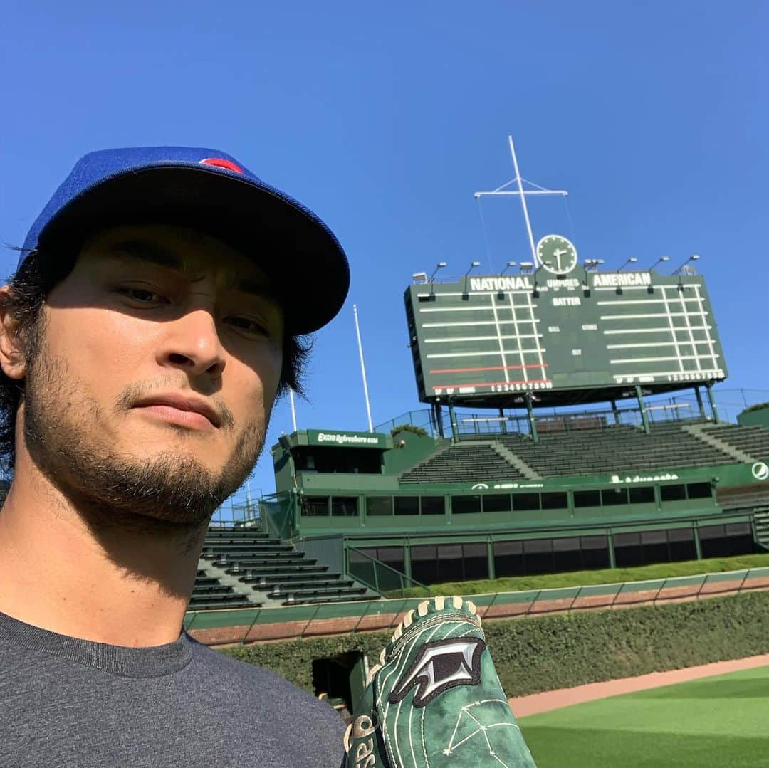 ダルビッシュ有さんのインスタグラム写真 - (ダルビッシュ有Instagram)「Back to work. #Cubs #everybodyin #drywork」10月8日 5時17分 - darvishsefat11